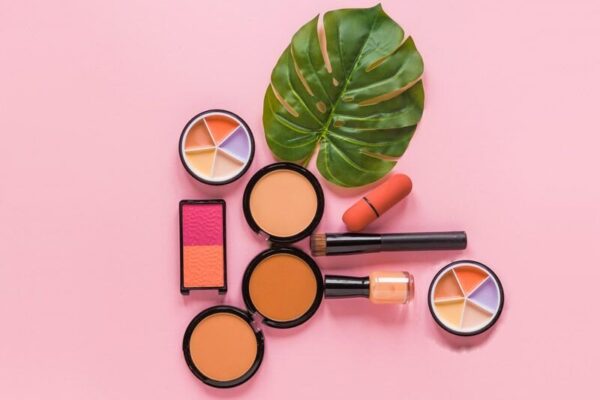 موقع خرید لوازم آرایشی به چه نکاتی توجه کنیم؟